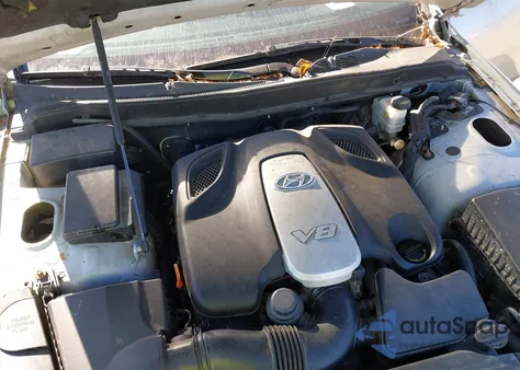 2010 Hyundai Genesis 4.6 from USA, damaged, VIN KMHGC4DF5AU071728